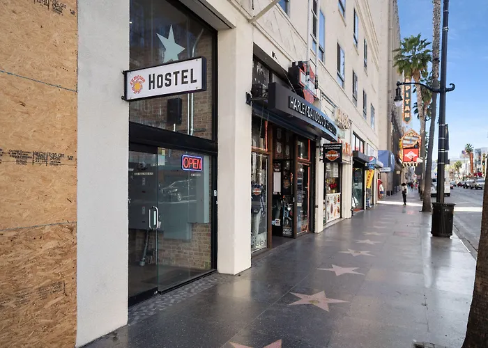 Samesun Hollywood Hotel & Hostel